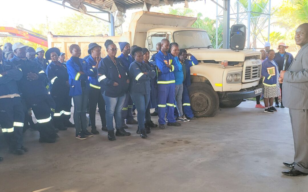 Acting Municipal Manager meets staff